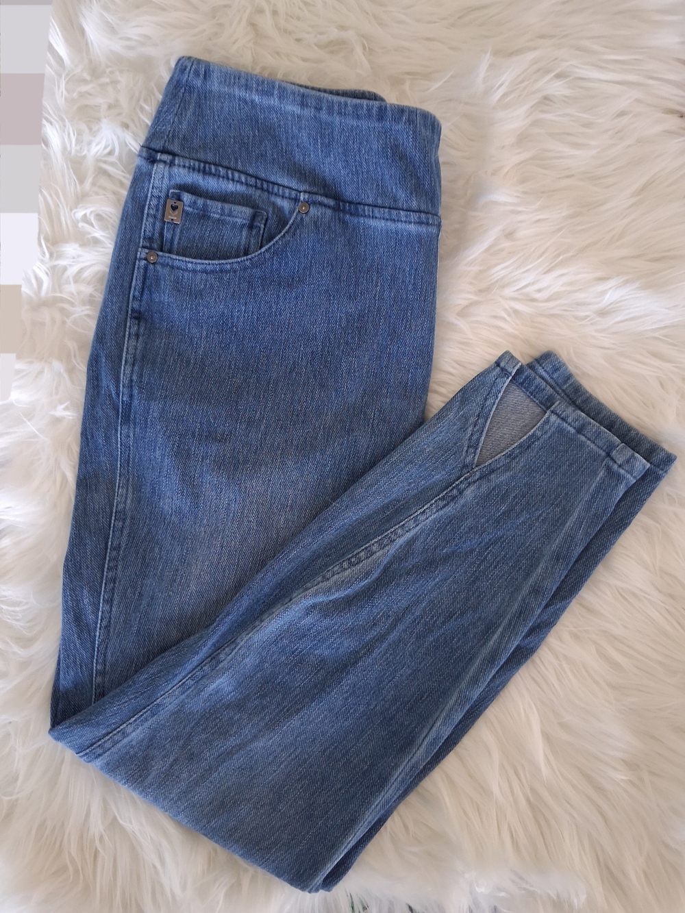 belle by Kim Gravel Light Wash Jeans Size 16 Straight Leg Stretch Denim